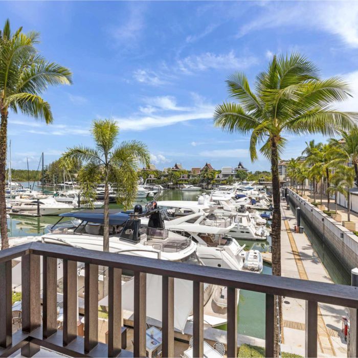 2BR Luxury Condo with Marina View & Pool Access